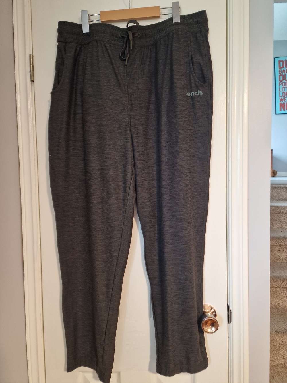 Bench. Men's Green Drawstring Lounge Pants, Size XL, Brand New Without Tags